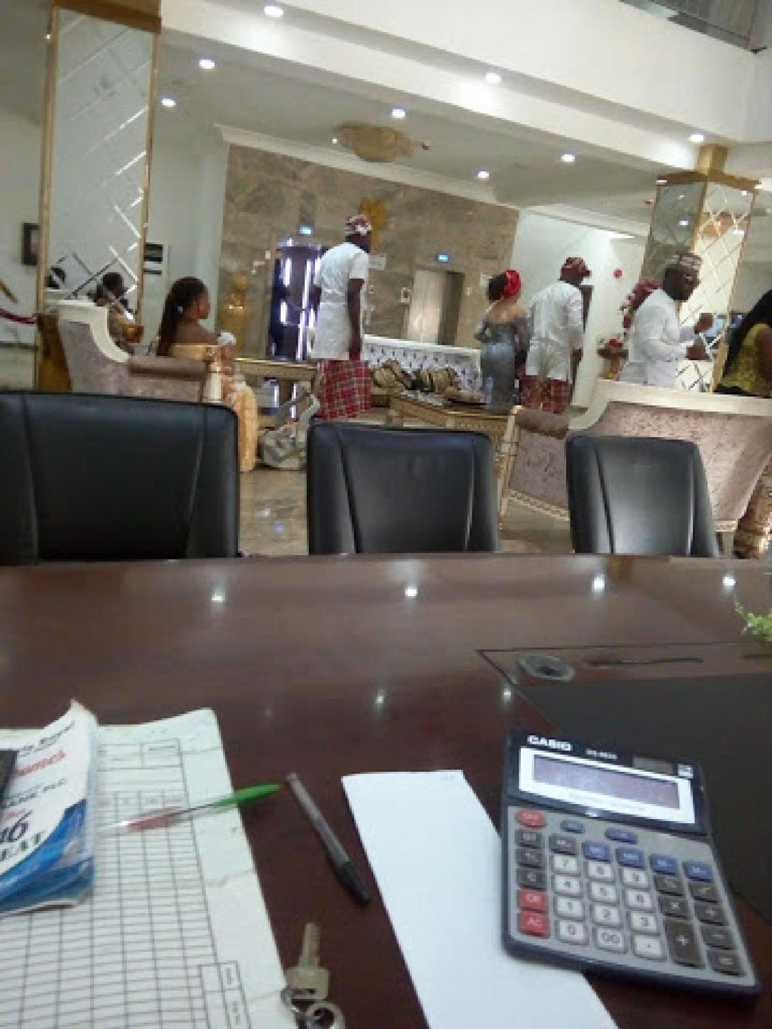 Room In Bb - Immaculate Royal International Hotel Owerri Exterior foto